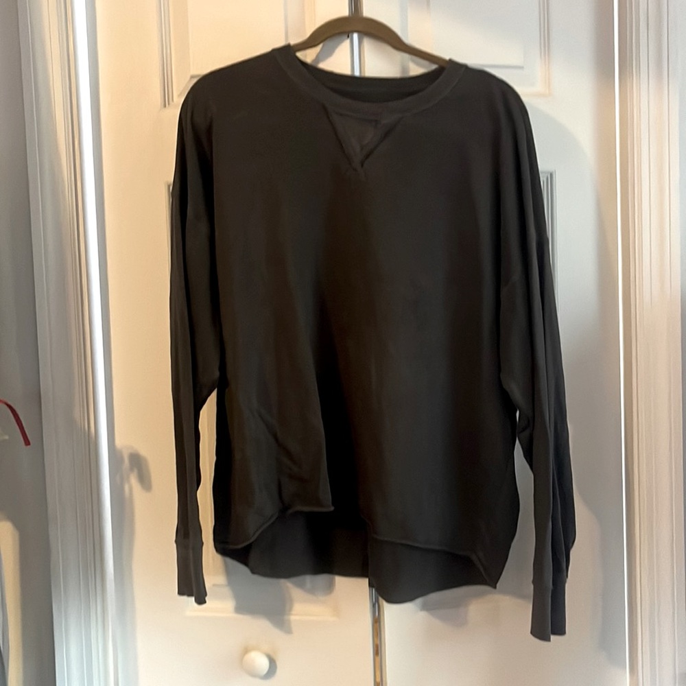 New aerie long sleeve shirt